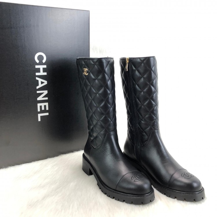 CHANEL QUİLTED LAMBSKİN BOOTS LİMİTED